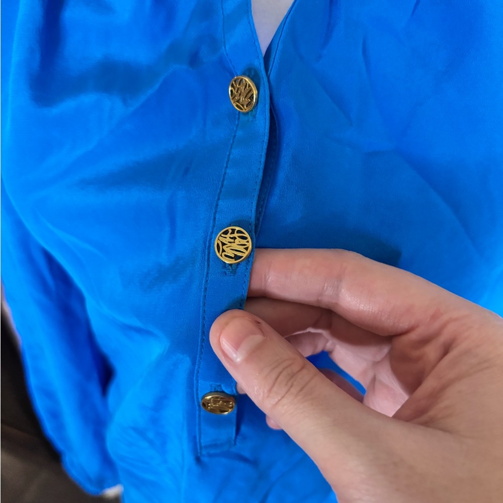 Lilly Pulitzer silk v neck blouse woman’s xs - Picture 3 of 9